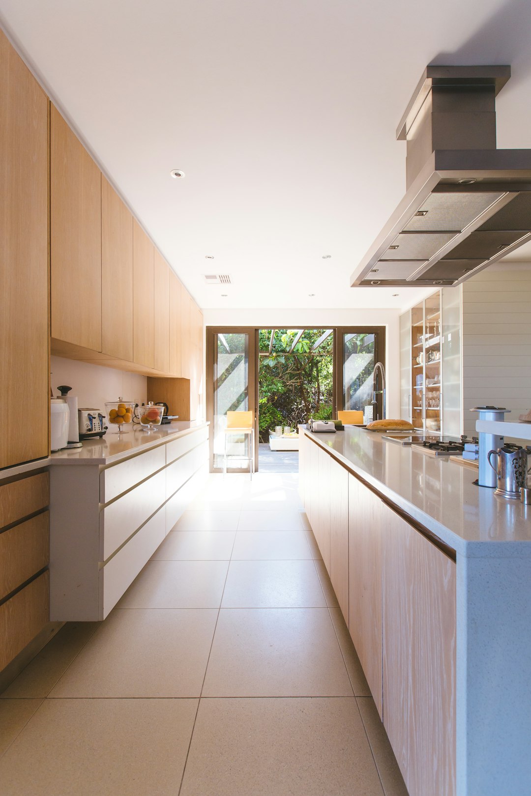Mastering the First Impression: Your intriguing post title goes here Modern kitchen
